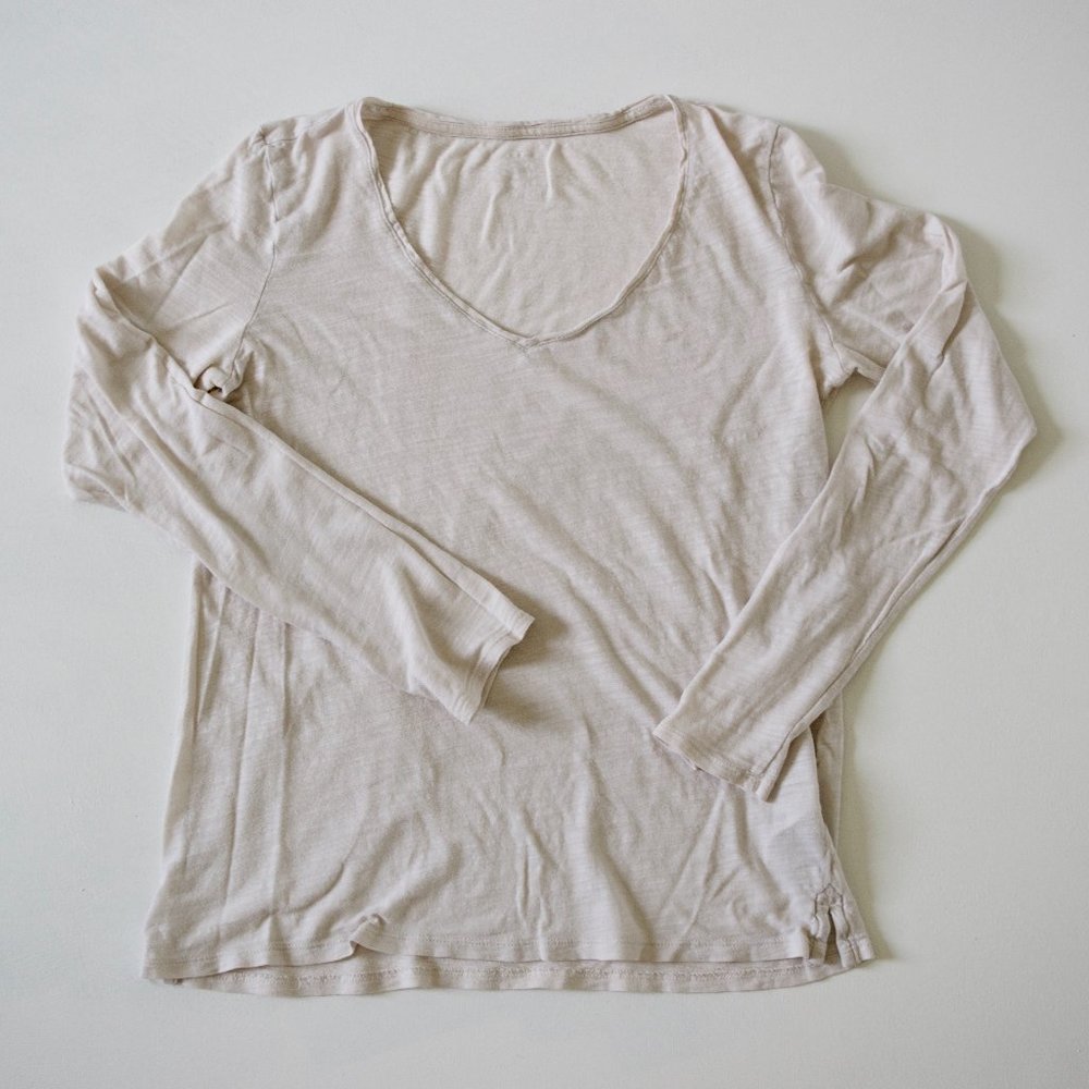 GAP Long Sleeve Tee in Ivory